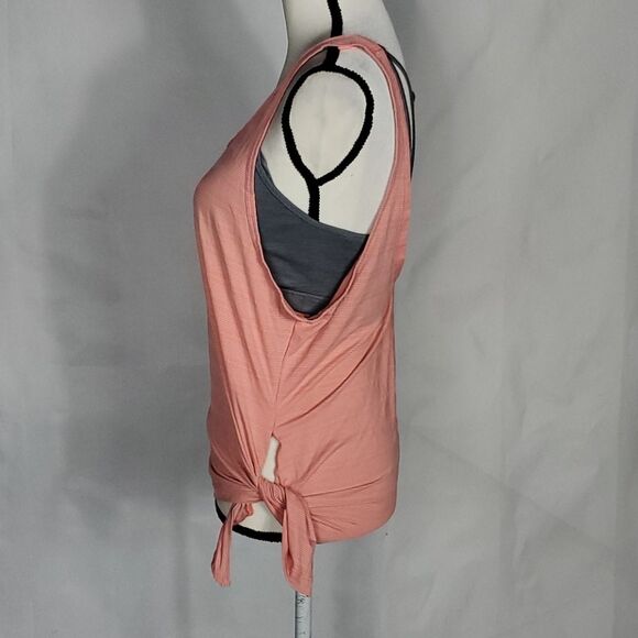 Athleta Max Out Tank size M - Picture 5 of 8